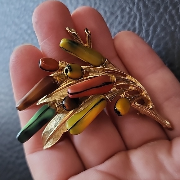 VTG ART brooch - Picture 1 of 10